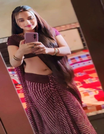 Sneha, mature housewife escort from Blue Ridge Hinjewadi.