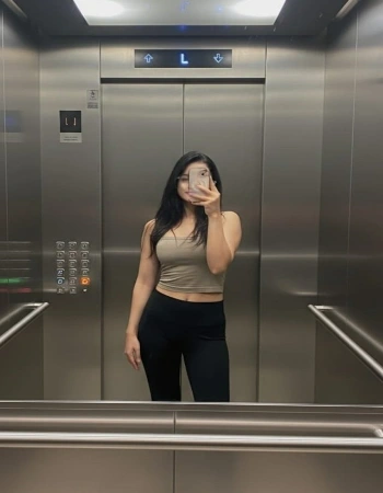 Pooja, air hostess escort offering luxury private meetings in Hinjewadi.