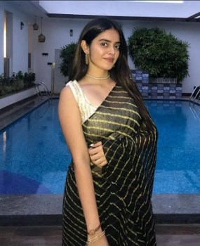 Night Service by Housewife Call Girls in Mumbai 🏋️ Housewives & Mature Escorts – Warm, genuine women ideal for emotional and intimate connections